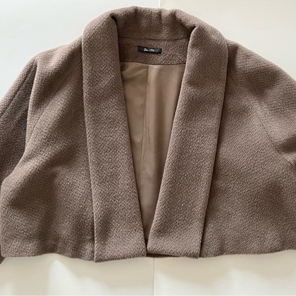 Bolero / Cape in Wool Taupe Grey One Size - Picture 3 of 10